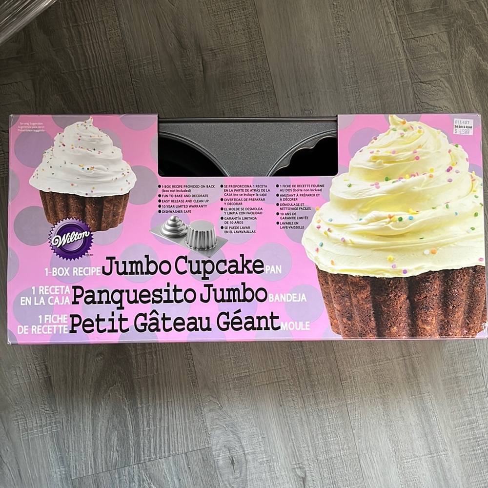 Wilton Jumbo Cupcake pan